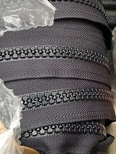 10VF 11/16 CHAIN Zipper By YKK Black Nylon 10...