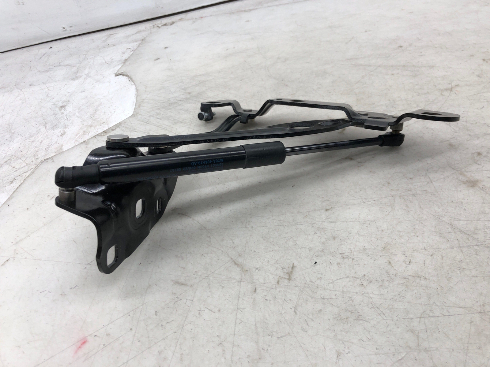 2020-2023 ASTON MARTIN VANTAGE ROADSTER REAR TRUNK LID HINGE SET LEFT RIGHT OEM