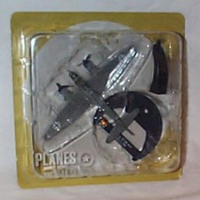 Junkers Ju 88 A-4 (1942) 1:144 Scale  Model with stand new