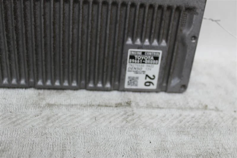 Computadora ECU ECM TOYOTA RAV4 2013 13 896610R080 1039202 Foto 3 de 4