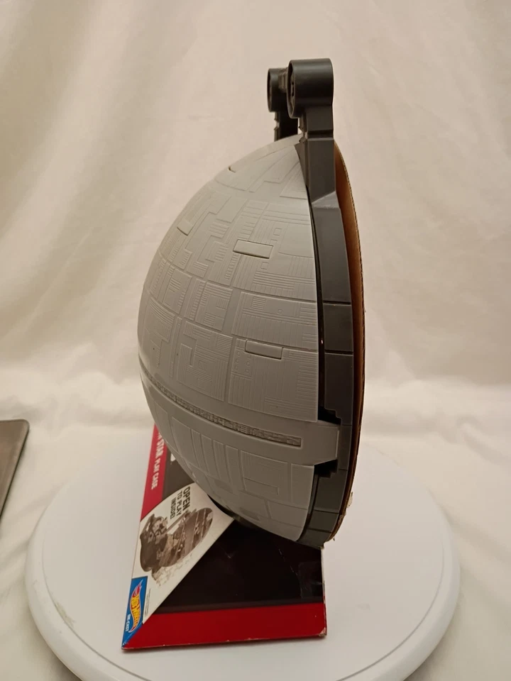 Star Wars Death Star Play Case Mattel Hot Wheels Disney Holds 10 Starships - Image 2 of 4