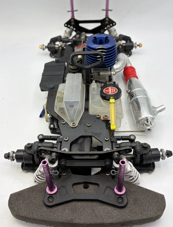 For parts Tamiya TG10R chassis with engine and servomotors - Image 2 of 4