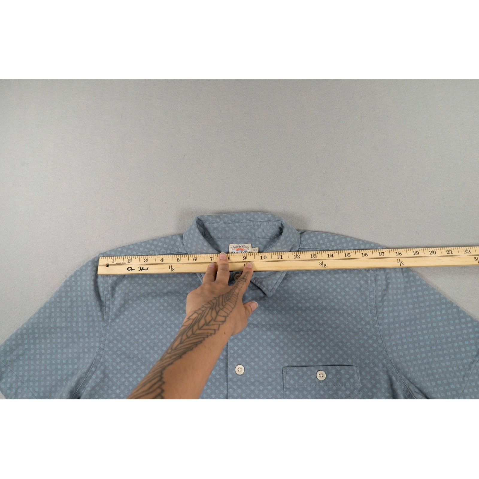 Faherty Brand Short Sleeve Knit Shirt Blue Geo Print Pocket 100% Cotton Men M image 7