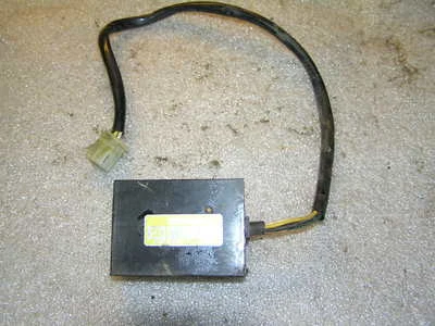 Honda VF 500C V30 Magna Zündbox CDI box brainbox IC Ignitor ECU 131100-4011 - Bild 1 von 2