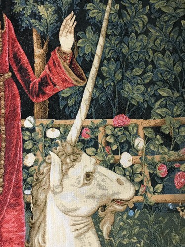 Unicorn Surrenders to Maiden Girl Medieval Tapestry Wall Licorne Unicorn Hunt - Picture 4 of 4