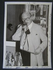 Glossy Press Photo 1979 Deputy Police Chief John Rooney Kiwanis Club 2600 radio