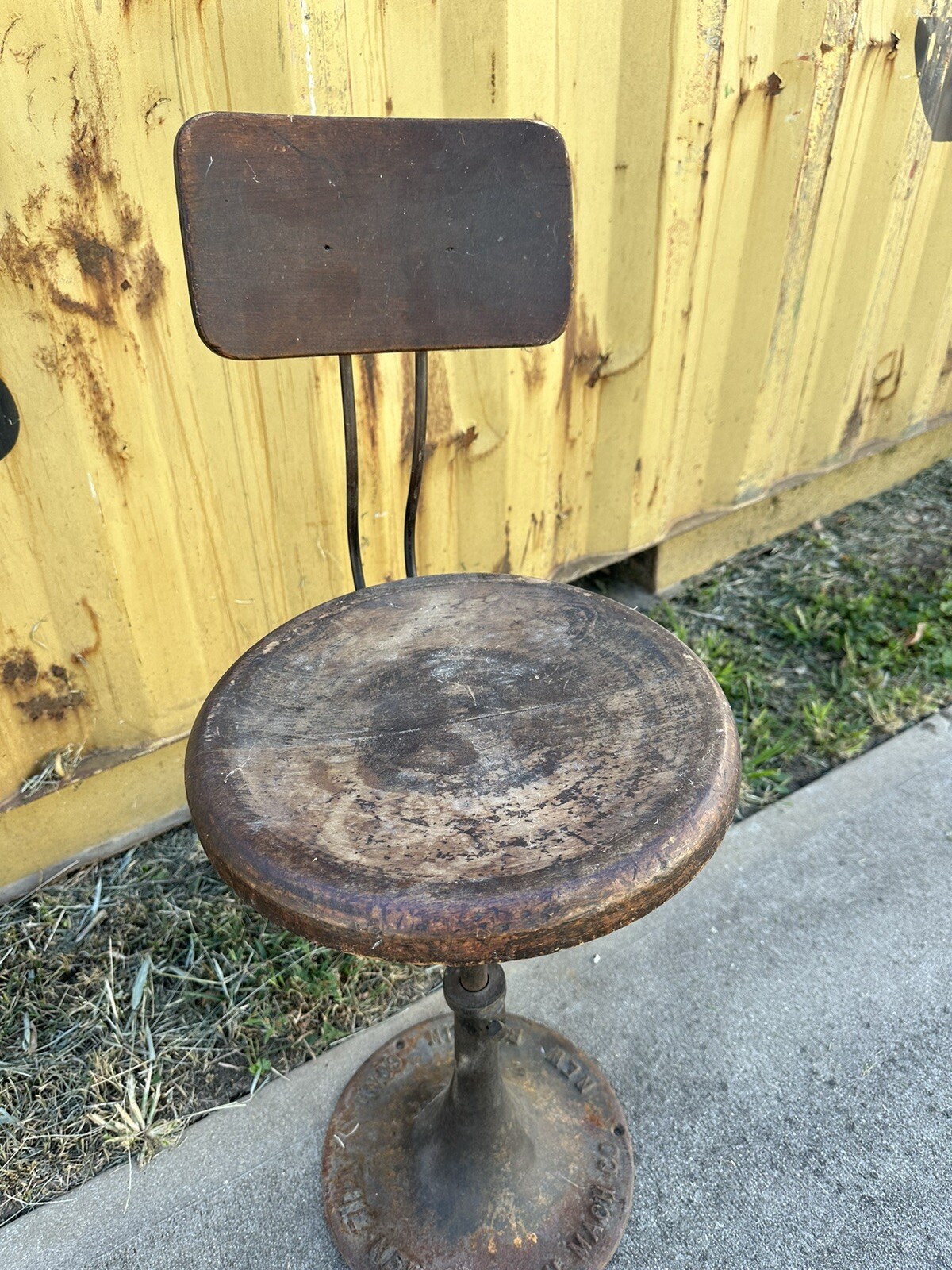 Picture 2 of 6