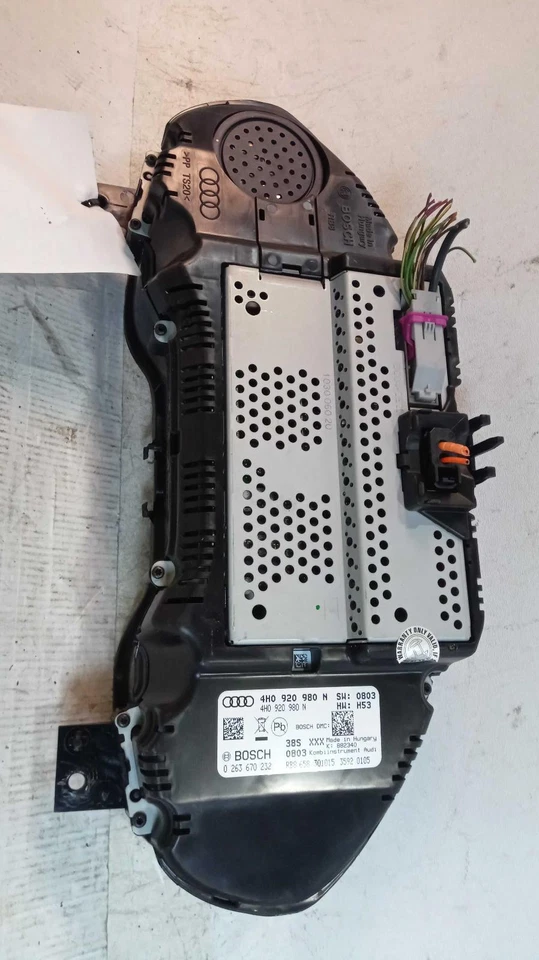 Medidor de velocímetro usado se adapta a: Audi A8 Cluster MPH 2016 con opción de crucero adaptativa 8T4 Foto 2 de 4