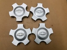 Chevy OEM 2006-2012 Impala Set of Four Silver Center Cap Hub Covers 9596356