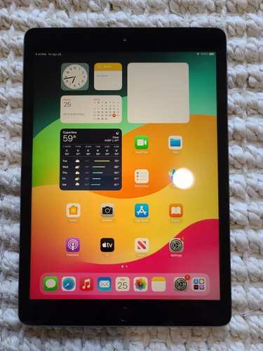 Apple iPad 7th Gen (WiFi + Cellular) 32 GB, 10.2 in - Space Gray