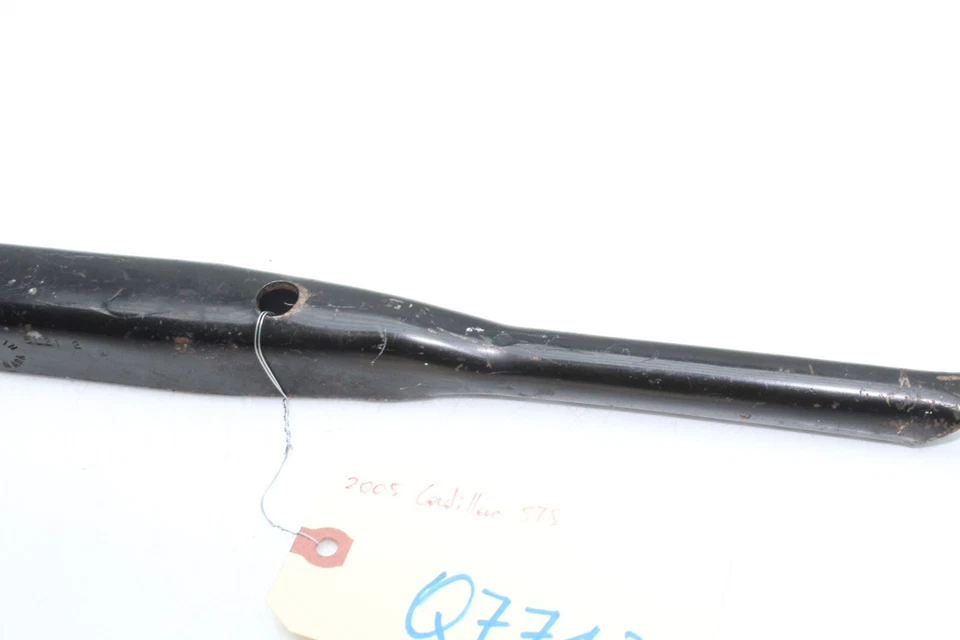 05-11 LLAVE DE TUERCAS CADILLAC STS Q7712 Foto 3 de 4