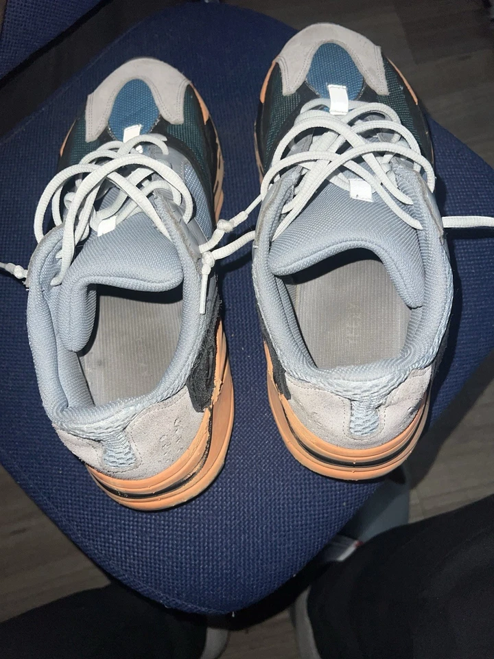 Adidas Yeezy Boost 700 para hombre naranja lavado Foto 4 de 4