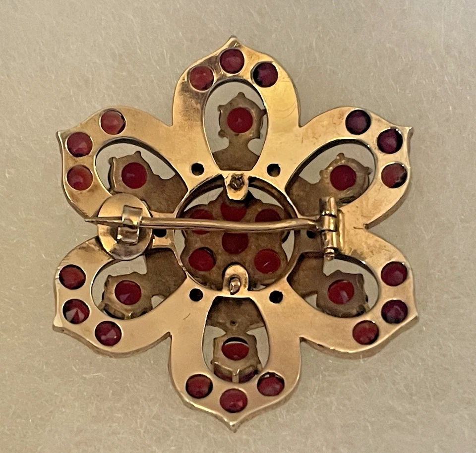 BROCHE VITORIAN BOHEMIAN GARNET STARBURST C fecho 1 1/4" 6.7G🌺🌺 - Imagem 2 de 4