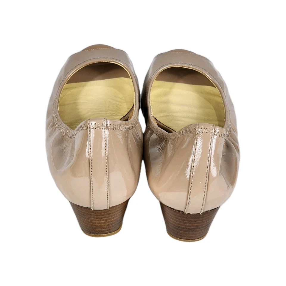 Zapatos planos de charol Cole Haan serie G para mujer 8B G12 punta abierta beige tostado Foto 4 de 4