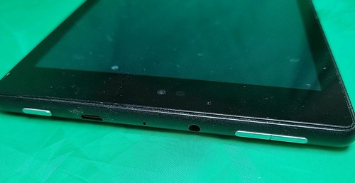 Amazon Fire HD 8 (7th Generation) 13GB, Wi-Fi, 8In - Black - Picture 6 of 7
