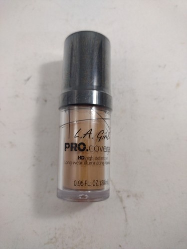 L.A. Girl Pro Coverage Illuminating Foundation – Warm Beige, Deckende Foundation Mit Glow-Effekt