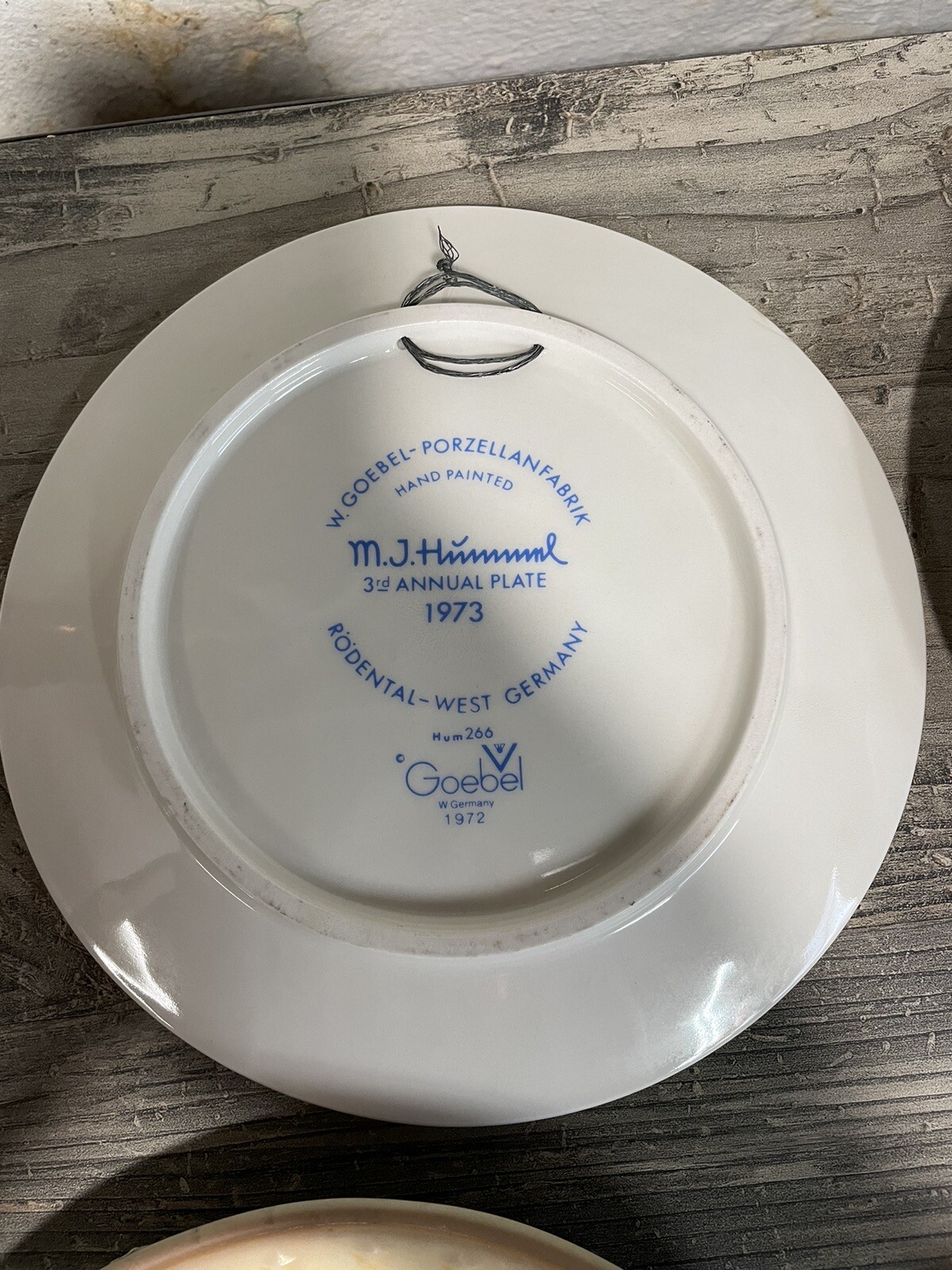 RARE ESTATE COLLECTION 12 HUMMEL PLATES 19711987 Missing 5 years W