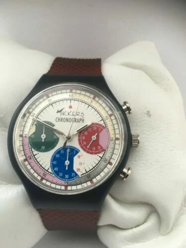 Armbanduhren aus Kunststoff mit Vintage