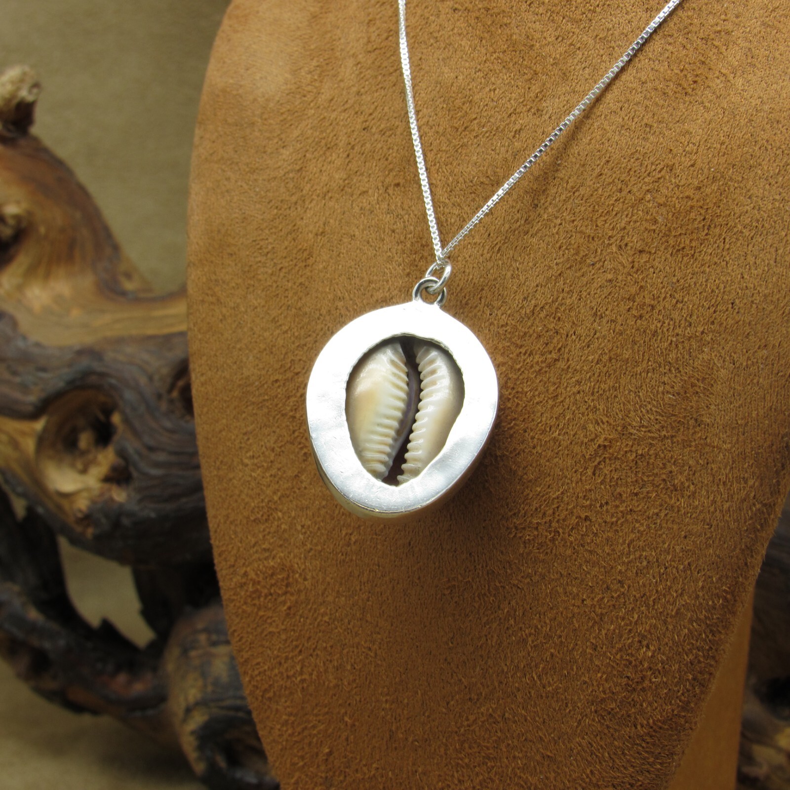 Vintage Sterling Silver Conch Shell Necklace - image 5