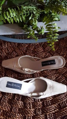Mules David Aaron En Cuir Beige - Pointure 36,5 - Talon 2-7 Cm - Fabriqué En Italie - Neuf Sans Boîte