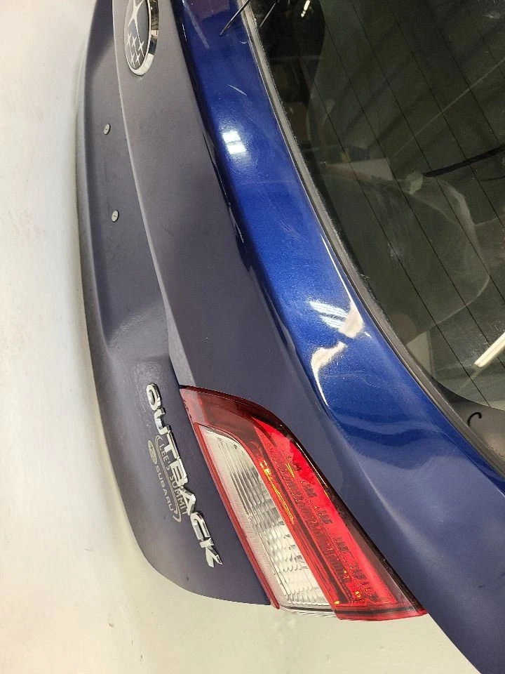 Subaru Legacy 2015-2019 maletero escotilla puerta trasera cámara de visión trasera vagón Outback Foto 3 de 4