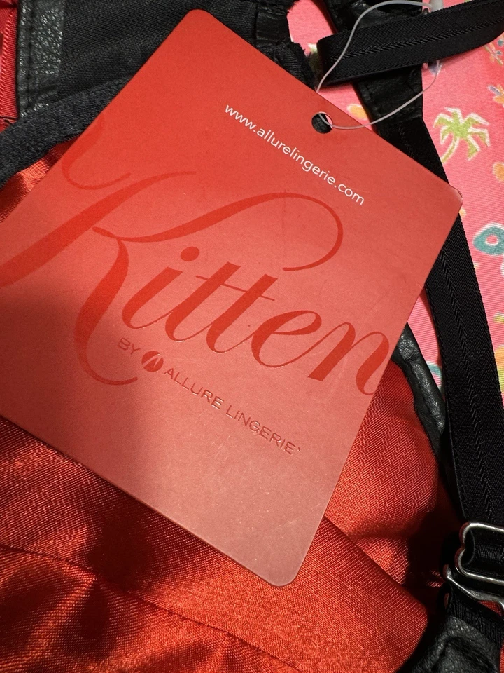 复古魅力内衣人造皮革红色领带文胸胸围 34-38 英寸 XL 小猫性感 — 第 3/4 张图片