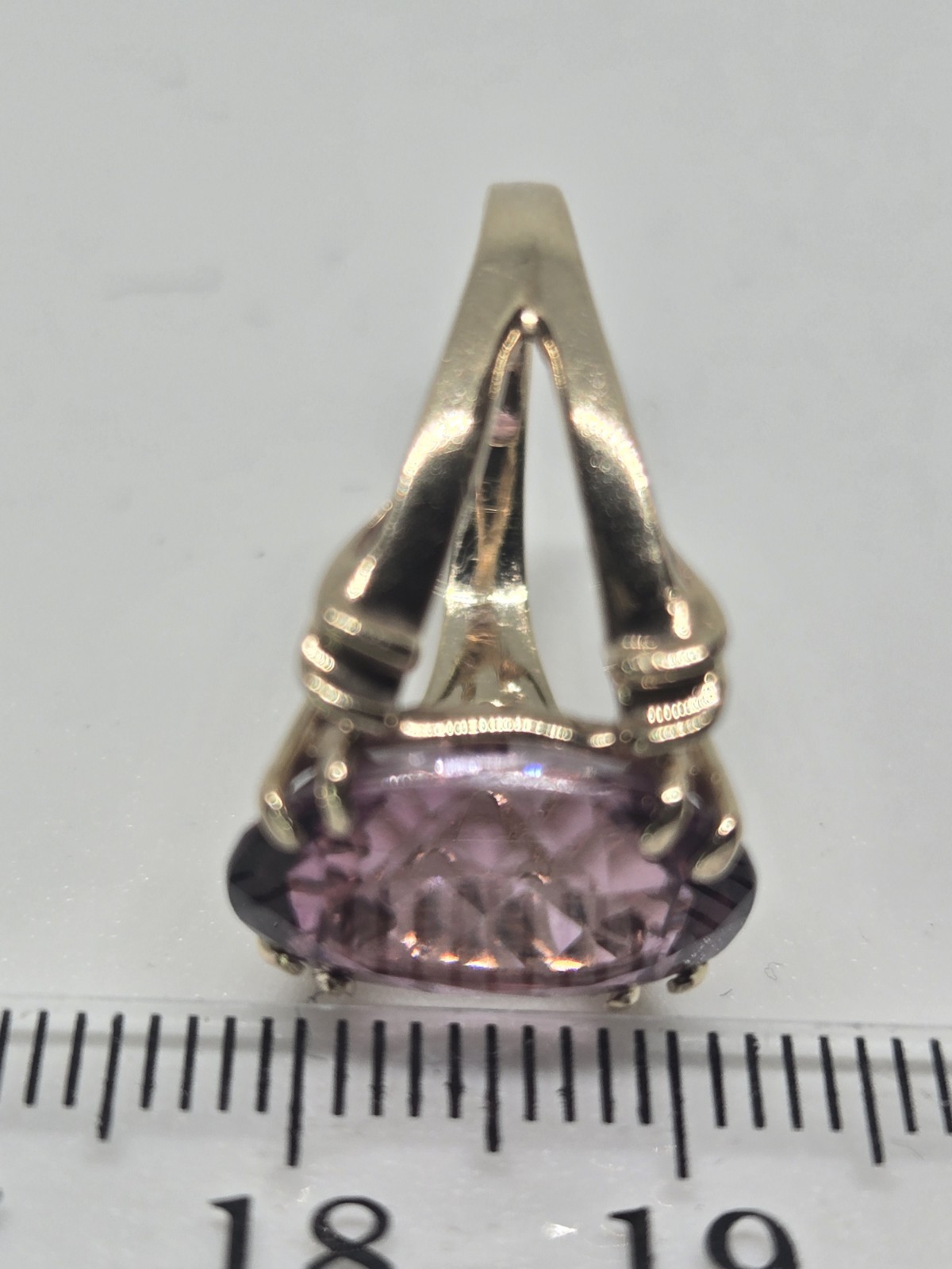 VINTAGE 10K Solid Gold Beautiful Ruby Ring 4.1g  … - image 9