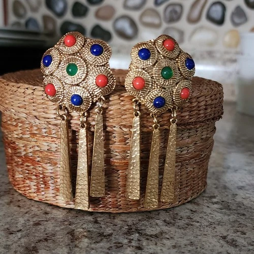 Vintage GoldToned Costume Jewelry Clip-on Earrings