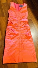 NICOLE MILLER COLLECTION Salmon/Pink DRESS SZ 2 V NECK FITTED SLEEVELESS