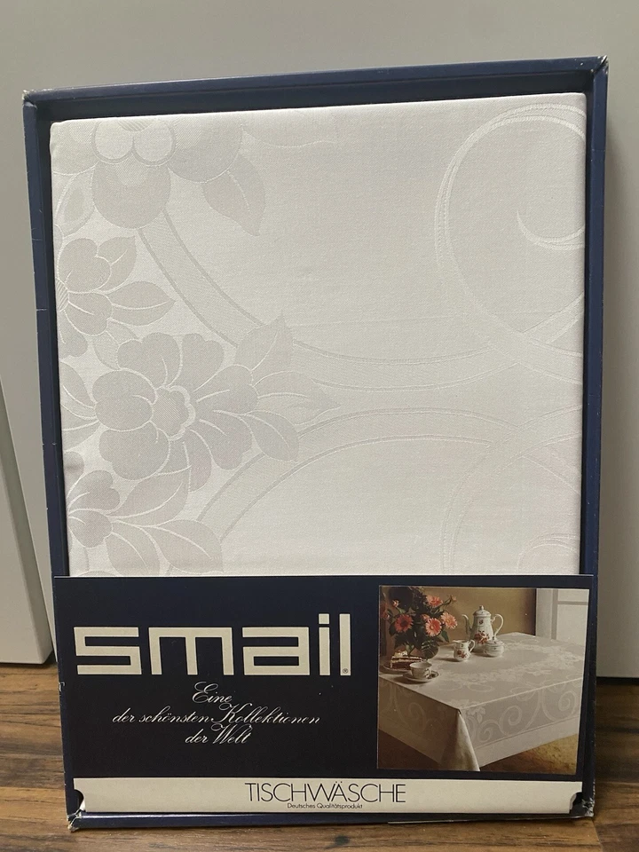Smail Tischdecke 130x220 cm weiß mit dezentem Muster Neu+OVP