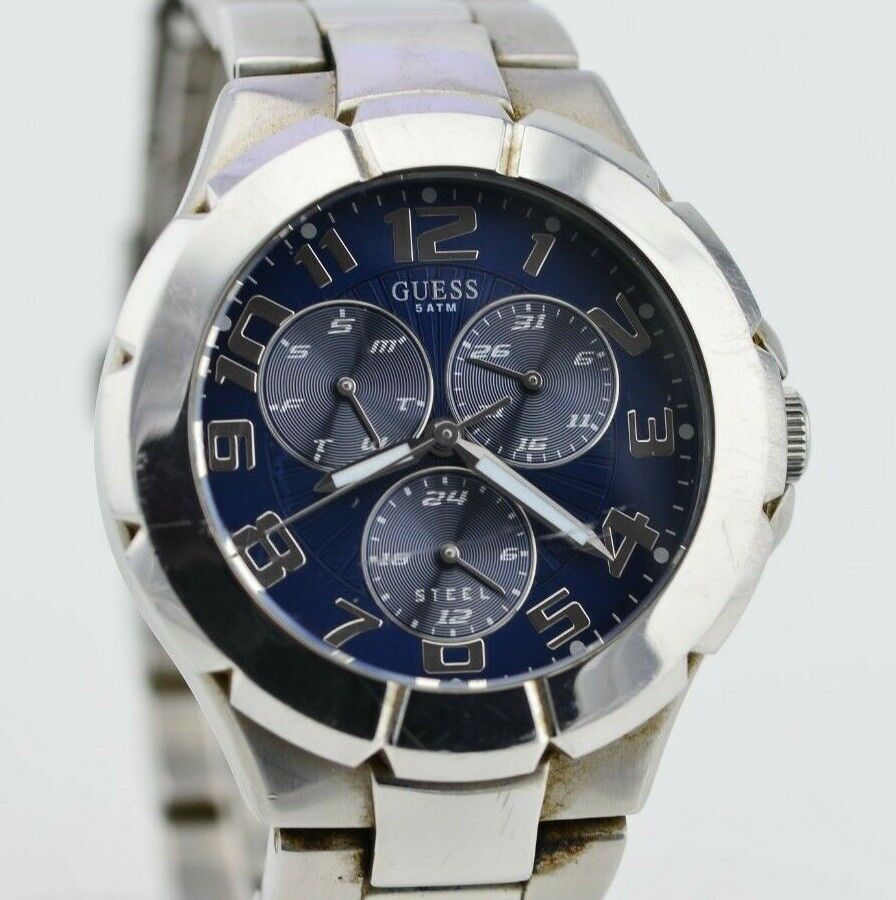 J731 Vintage Guess Steel Quartz Watch I90199G2 Original J731 Vintage Guess Steel Quartz Watch I90199G2 Original