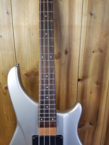 Wesley 4 String Metallic Grey Bass Guitar Electric B3504 Right Handed - Picture 7 of 18