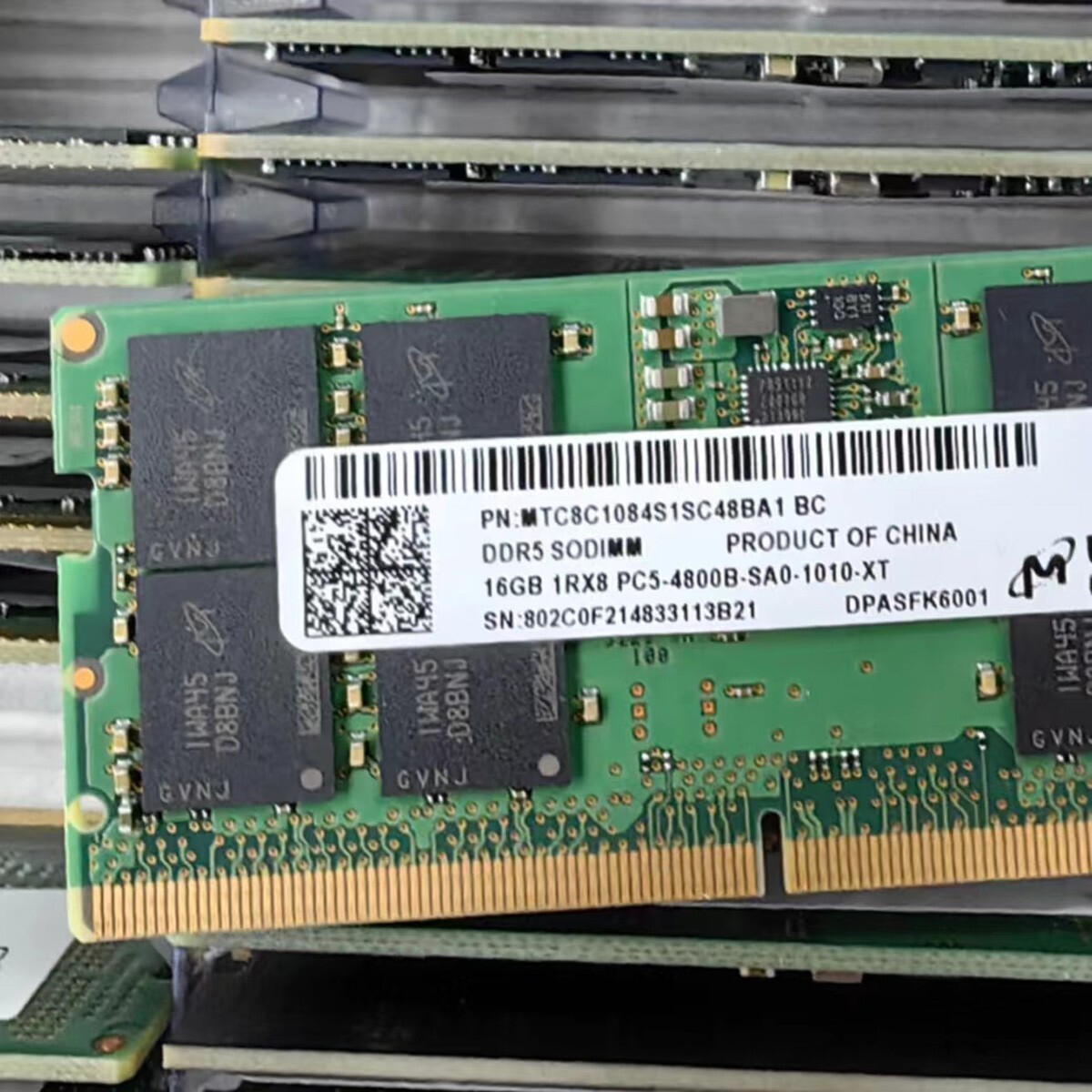 Micron 32GB (2X16GB) DDR5 4800MHz PC5-38400 1RX8 Laptop SODIMM