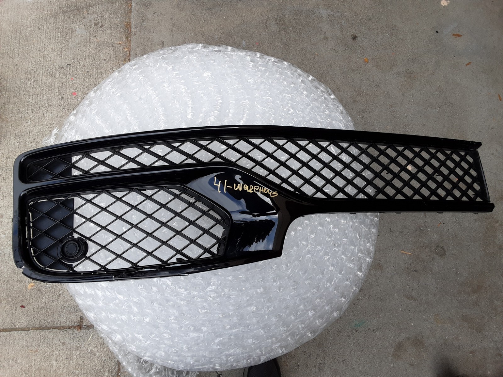 BENTLEY FLYING SPUR GRILLE LEFT LOWER BUMPER 2020 2021 2022 3SE 807 683 OEM