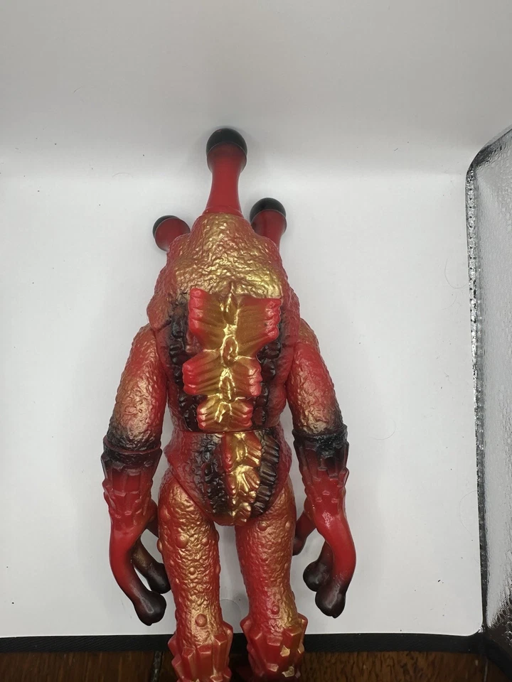 + Виниловая фигурка Max Toy X Tag Mark Nagata Japan Alien Argus Kaiju 10 дюймов - Изображение 2 из 2