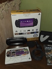 TESTED OG SONY PSP BUNDLE CASE, BOX, CAR CHARER, GAME