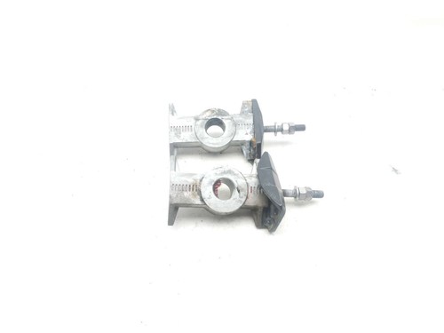 14 Yamaha XVS950 VStar 950 Rear Axle Adjusters Set Pair