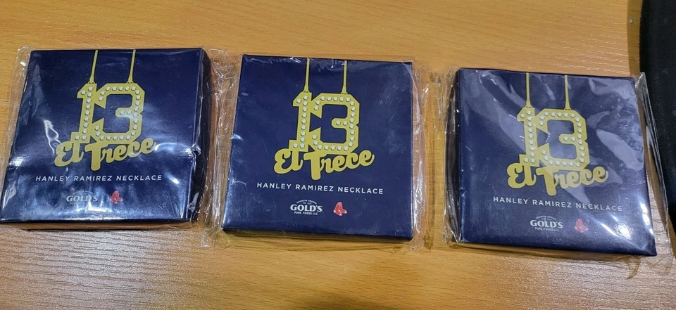 El Trece Hanley Ramirez Red Sox Necklace Promotion CIB With Box Rare Sp Ssp - Image 2 of 4