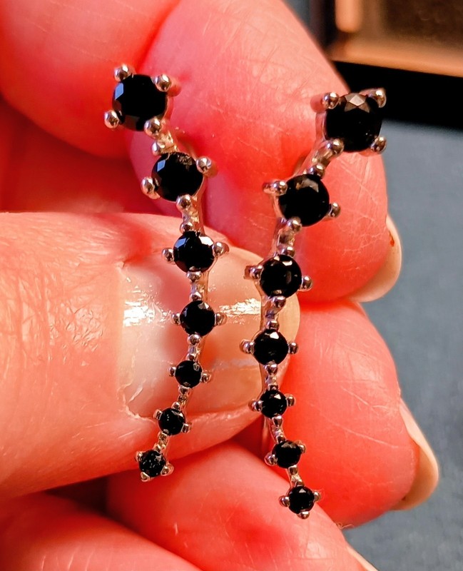 925 Sterling Silver Round Black Onyx Graduated Climber Earrings