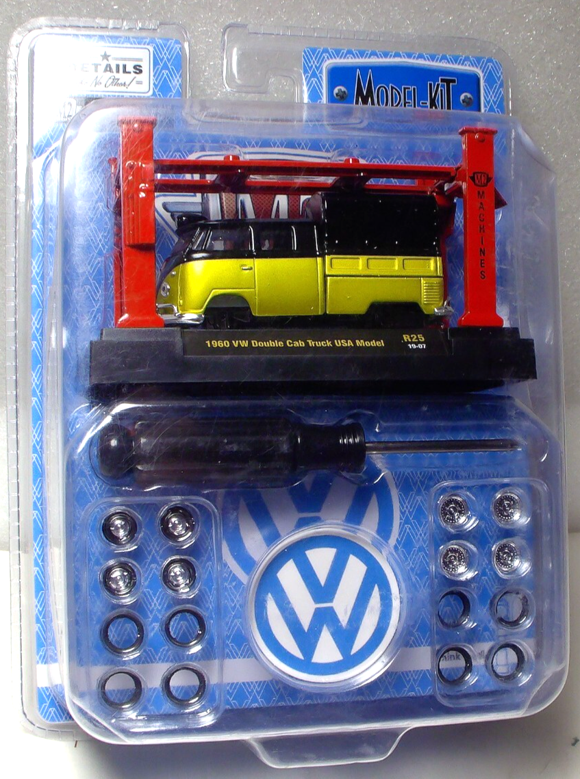 M2 Machines 1:64 1960 VW Double Cab Truck USA Auto Lift Model Kit