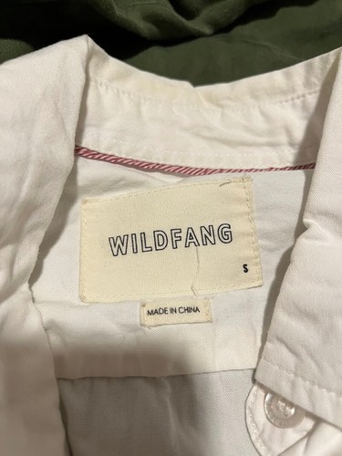 Camisa Wildfang Blanca Manga Larga Abotonada Buen Estado Talla Pequeña - Imagen 3 de 6
