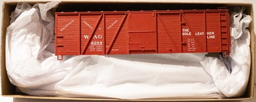 Vagón de carga Accurail HO #81601 40' 6 paneles de madera con una sola funda con puertas y extremos de acero | Zustand: New