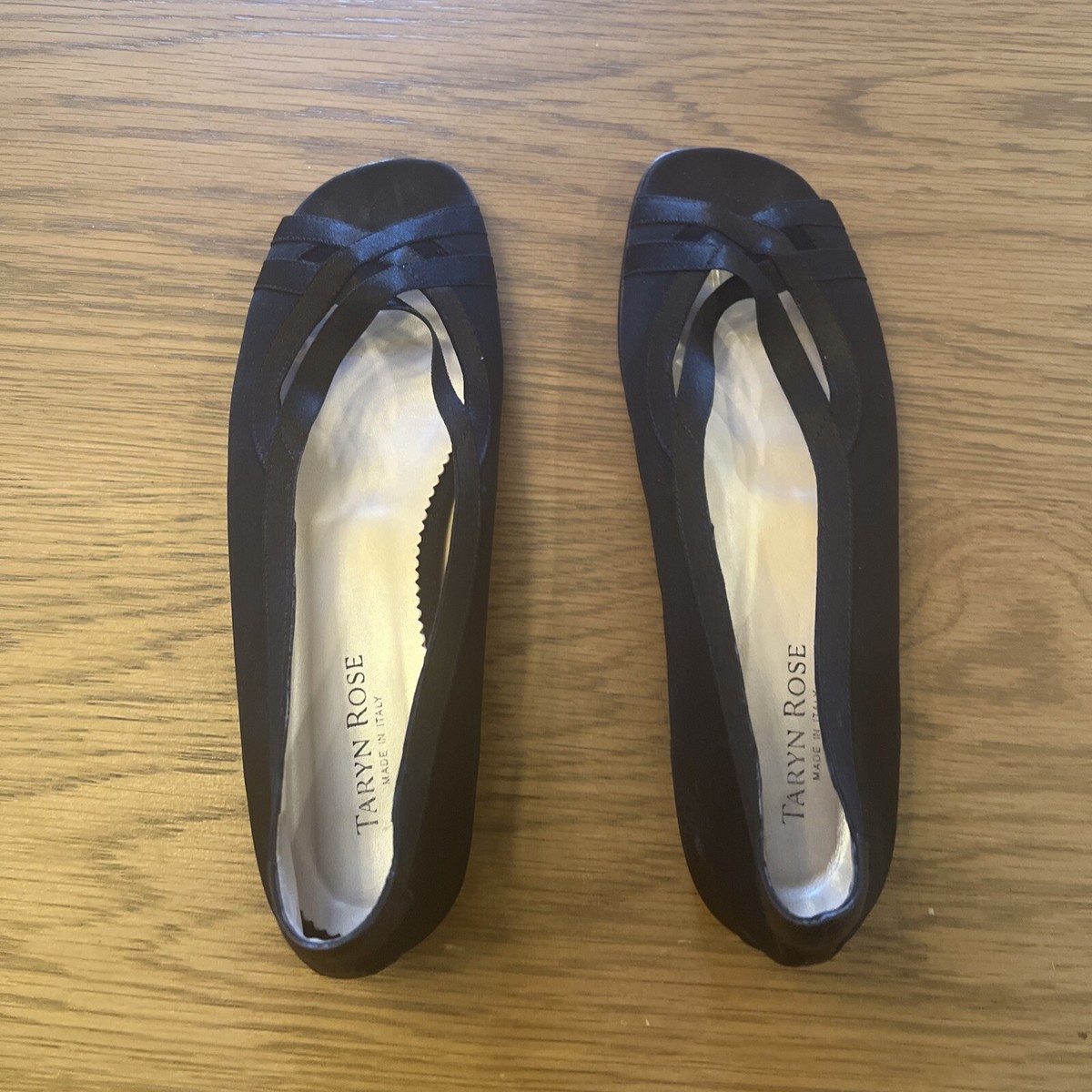 Taryn Rose Fabric Black Open Toe Flats Size