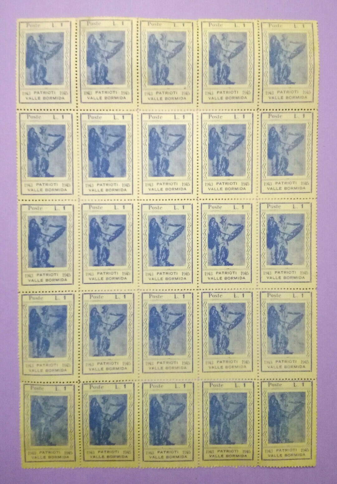 Foto 1 di 2