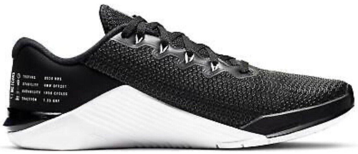 Nike Metcon 5 Black Gold for Sale | Authenticity Guaranteed