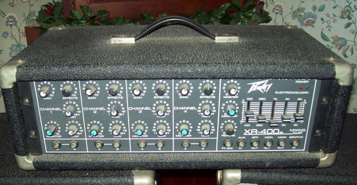 Peavey PA AS SHOWN LATE 1970'S EARLY 1980'S XR 400 100 WATTS 16