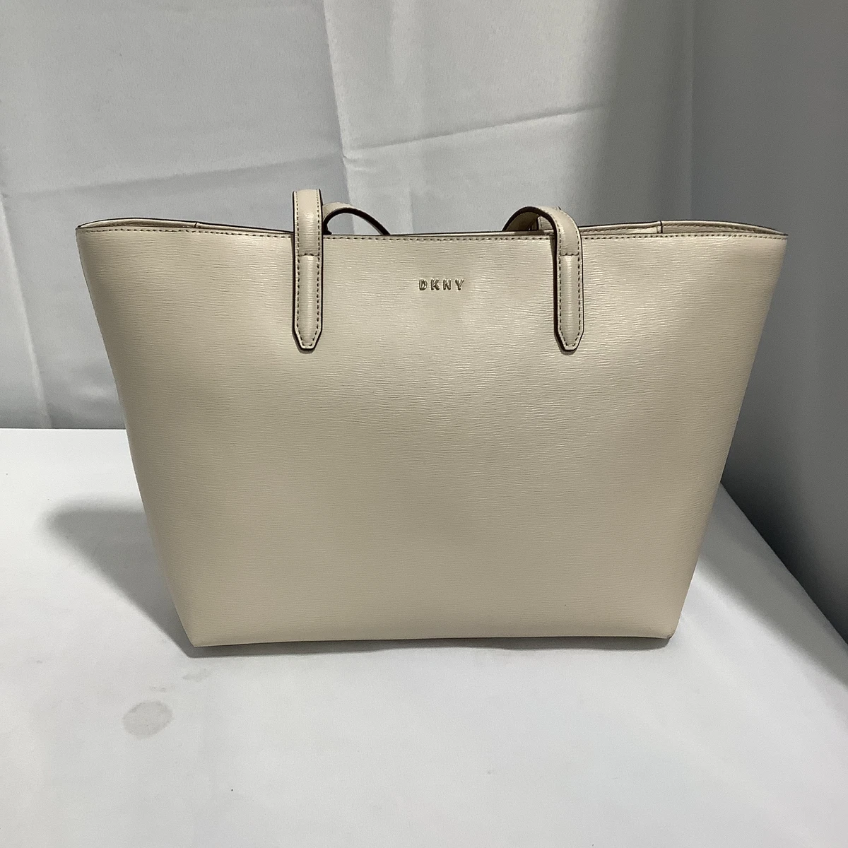 Women's DKNY Bags