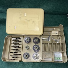 Accessori macchina da cucire Necchi Supernova vintage piedi camme con custodia ~ Italia