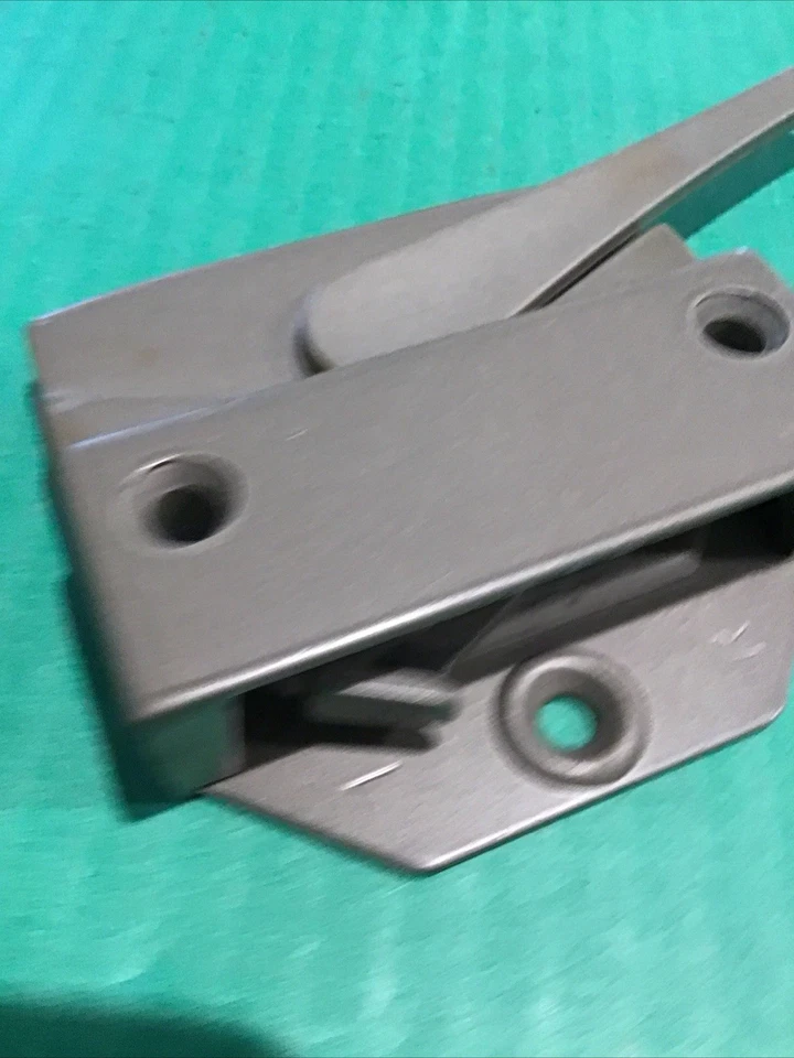 (1) Andersen Casement Awning Window Sash Lock 7230 LH Left Hand Stone 1351408 - Image 2 of 4