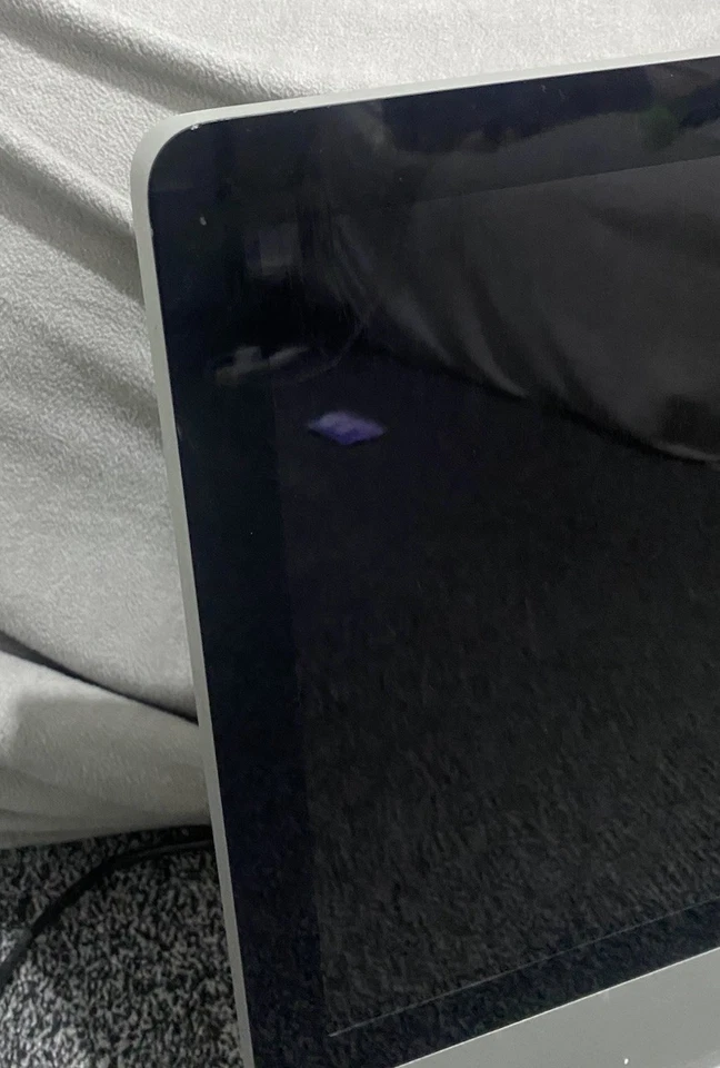 Apple iMac 21.5" desktop computer i5 2.5GHz 2011 All-in-one 8GB 500GB HDD A1311 - Image 3 of 4